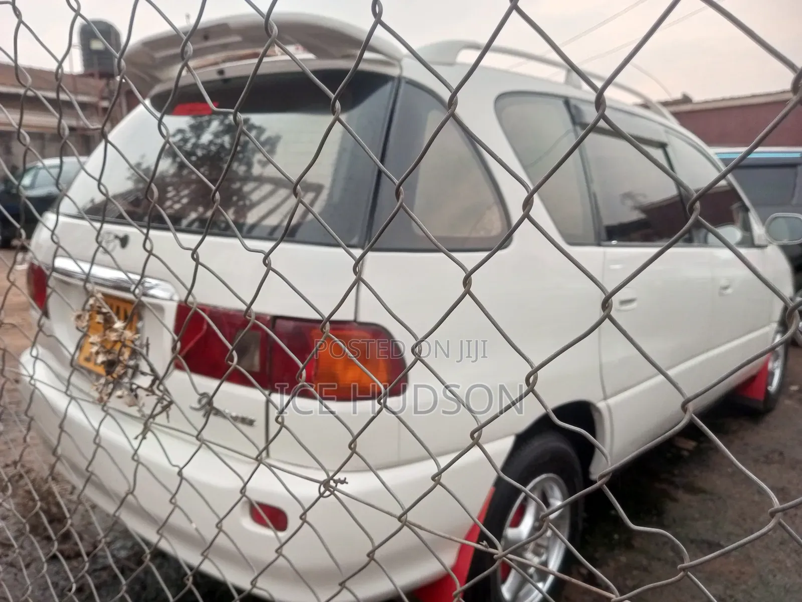 Toyota Ipsum 2000 Pearl