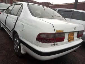 Toyota Corona 1999 Pearl