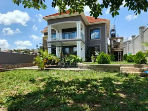 5bdrm Mansion in Kira for rent
