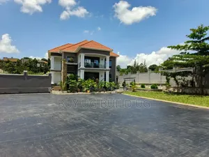 5bdrm Mansion in Kira for rent