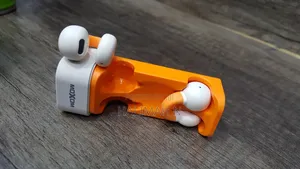 Moxom on Ear Buds Bass
