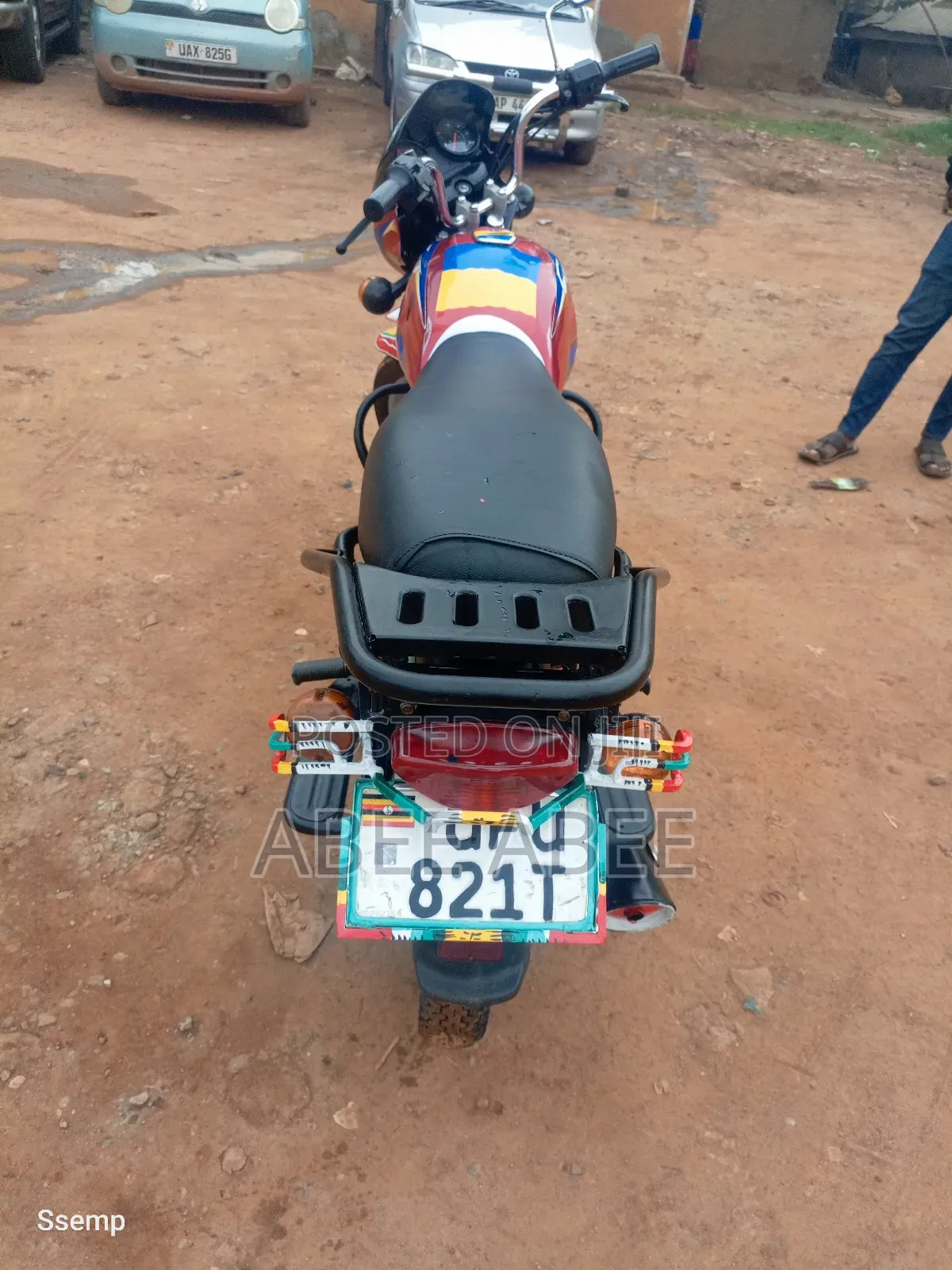 Bajaj Boxer 125 2024 Red