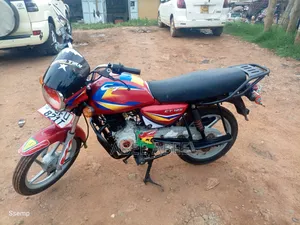 Bajaj Boxer 125 2024 Red