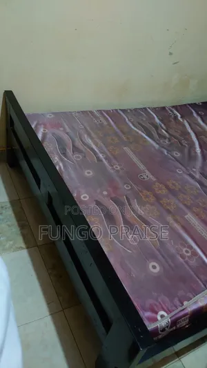 5×6 Black Wood Bed