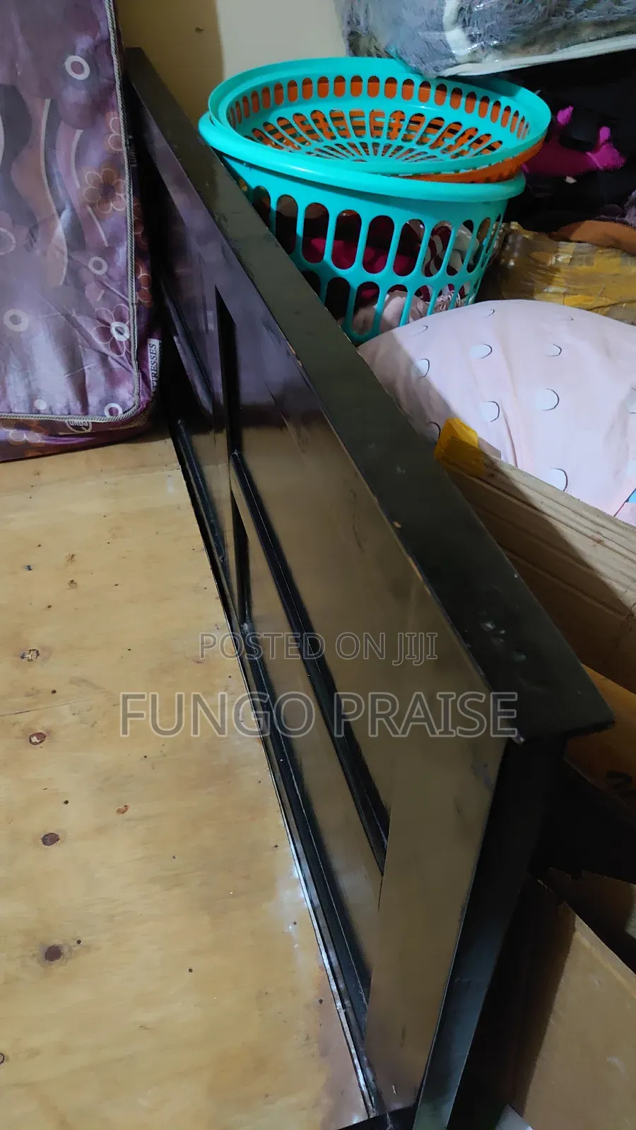 5×6 Black Wood Bed