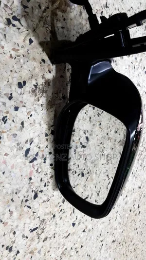 Toyota Premio Sidemirror