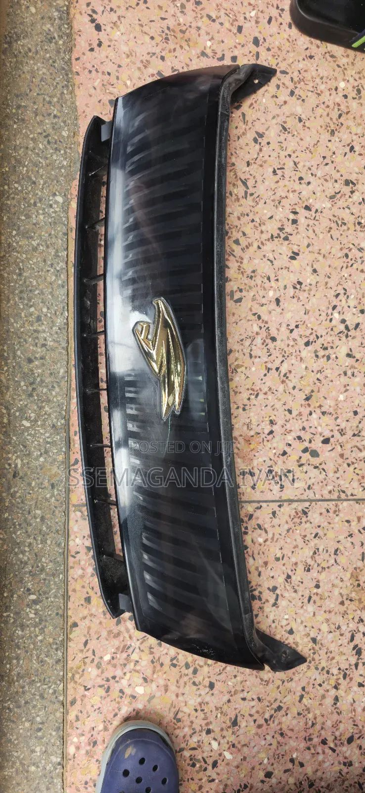Grille(Black) Harrier Hybrid Original