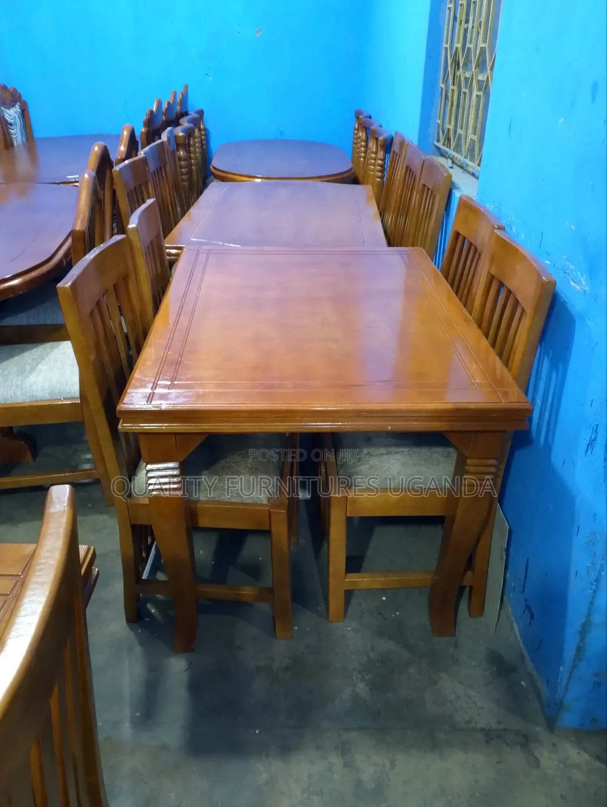 4 Sitter Dinning Table
