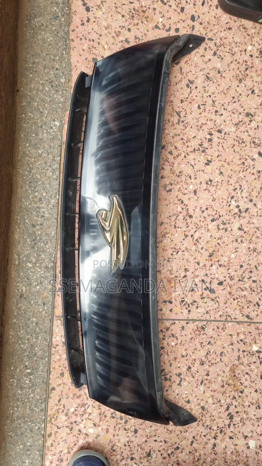 Grille Original Black in Colour for Harrier New Model Hybrid