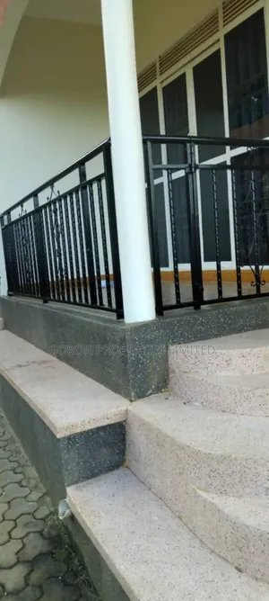 1bdrm Chalet in Kirowooza Estate, Central Division for rent