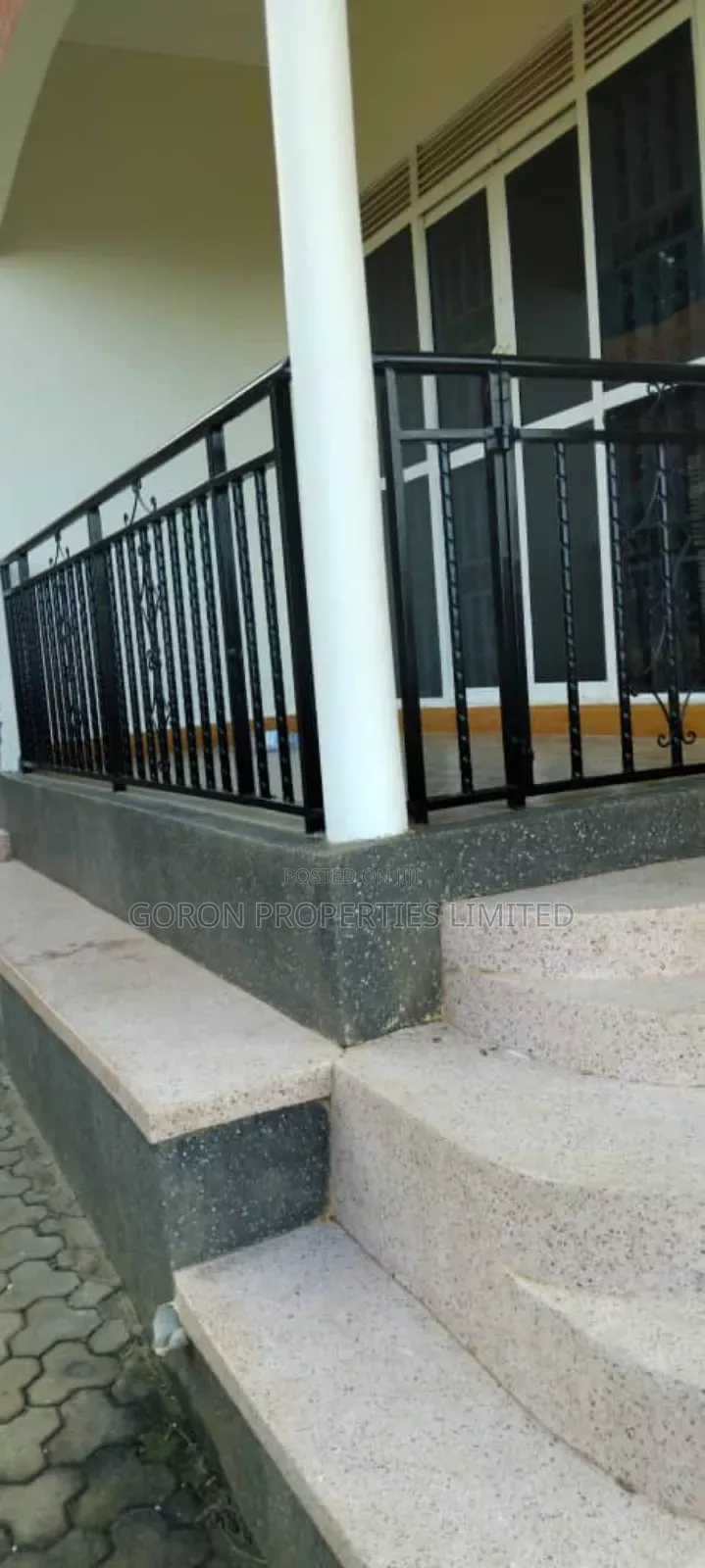1bdrm Chalet in Kirowooza Estate, Central Division for rent