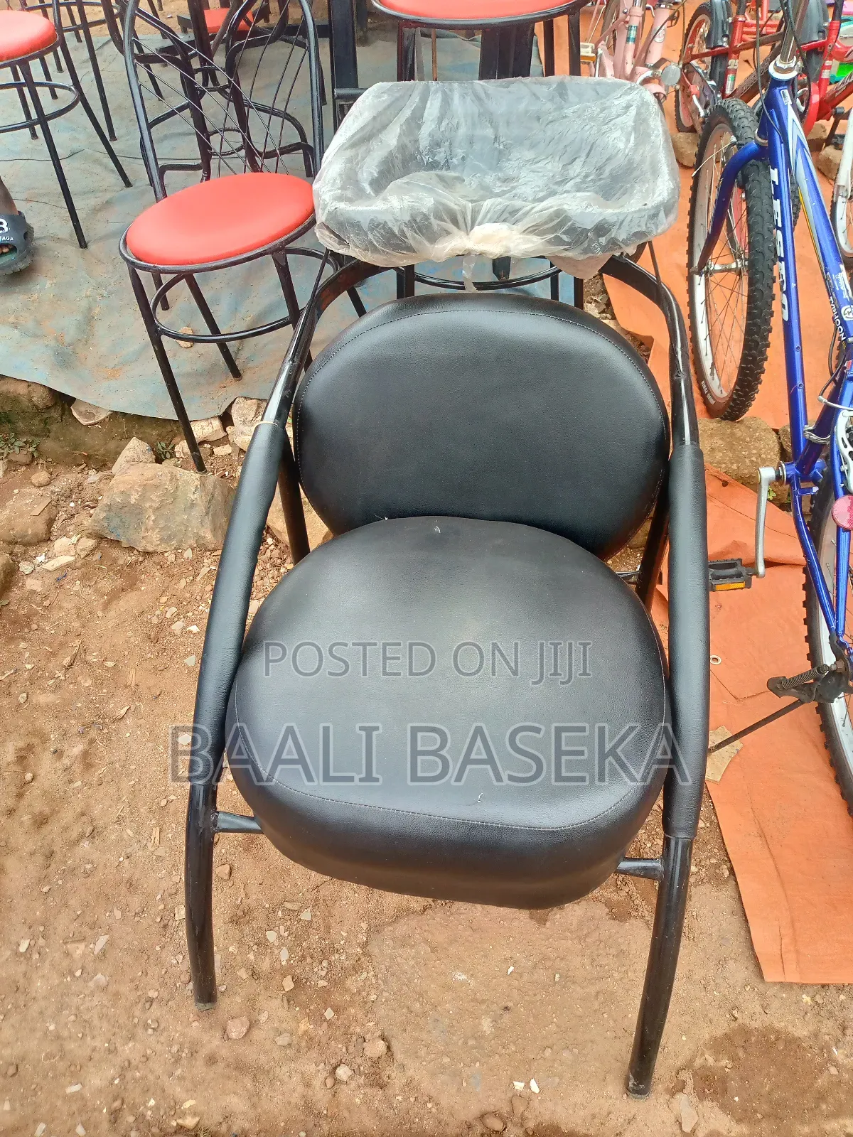 Well Balanced Salon Chairs/Hair Washing Basin