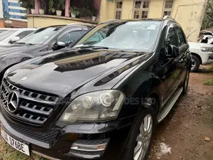 Mercedes-Benz M Class 2011 Black