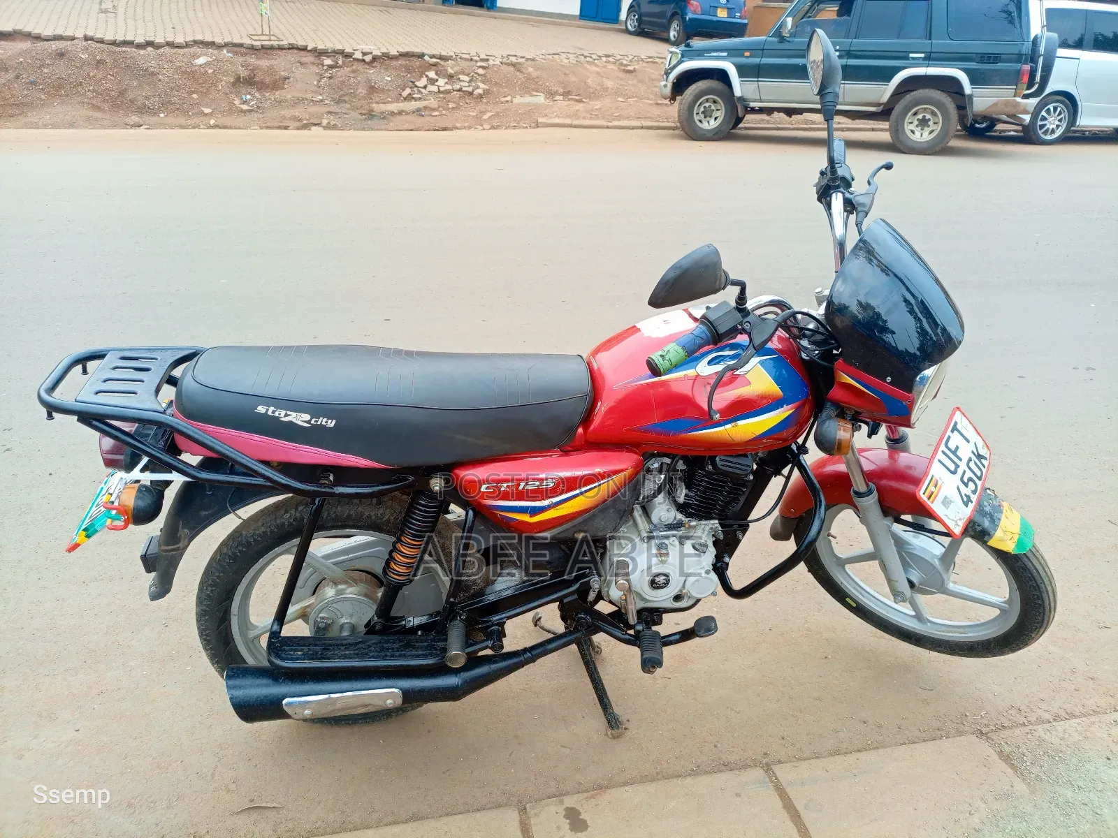 Bajaj Boxer 125 2024 Red