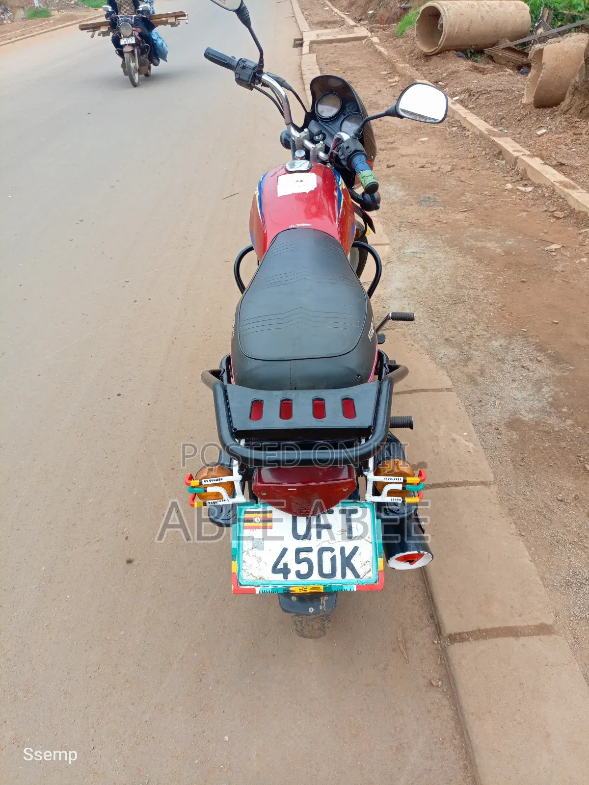 Bajaj Boxer 125 2024 Red
