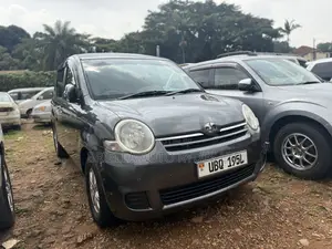 Toyota Sienta 2008 Gray