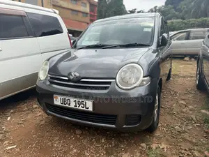 Toyota Sienta 2008 Gray