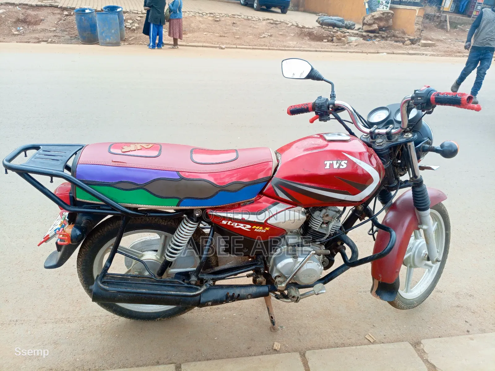 TVS HLX 125 2021 Red