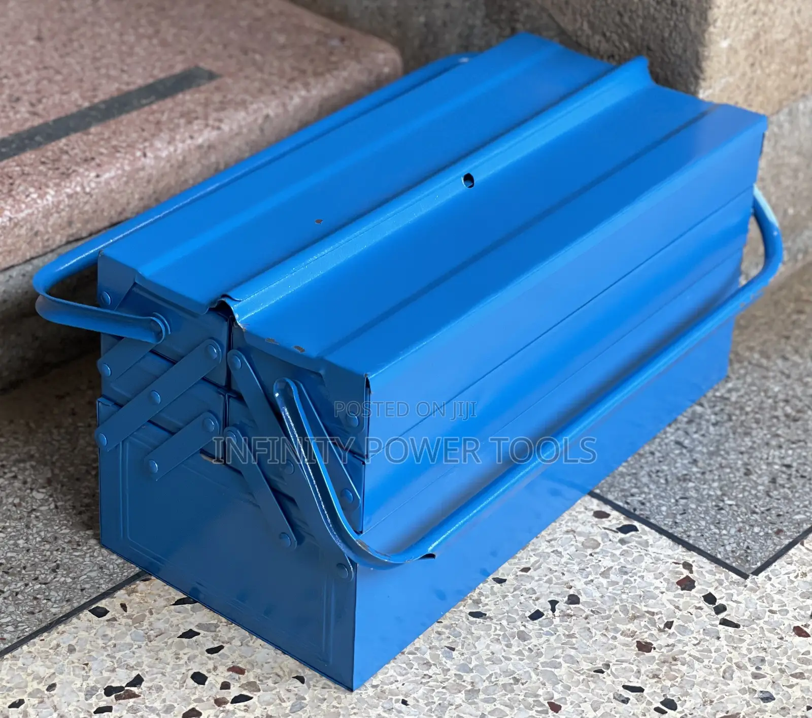 Toolbox 18”