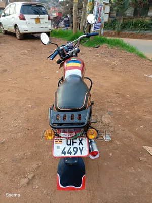 Bajaj Boxer 100 2025 Red