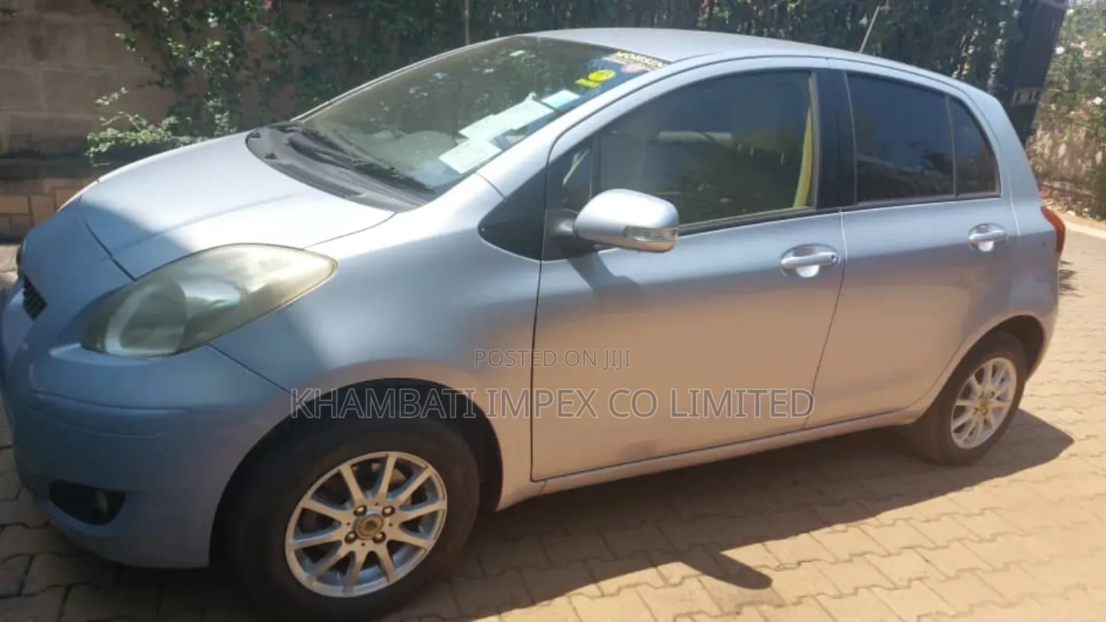 Toyota Vitz 1.0 FWD 5dr 2010 Purple