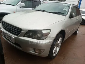 Toyota Altezza 2004 Beige