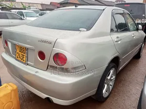 Toyota Altezza 2004 Beige