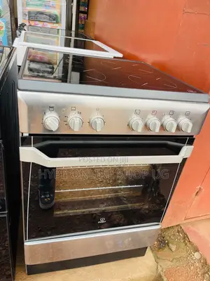 Free Standing Indesit Electric Ceramic Cooker