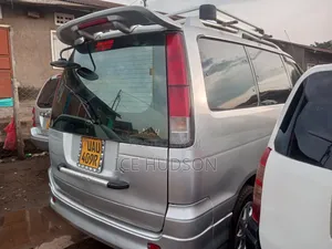 Toyota Noah 2001 Silver
