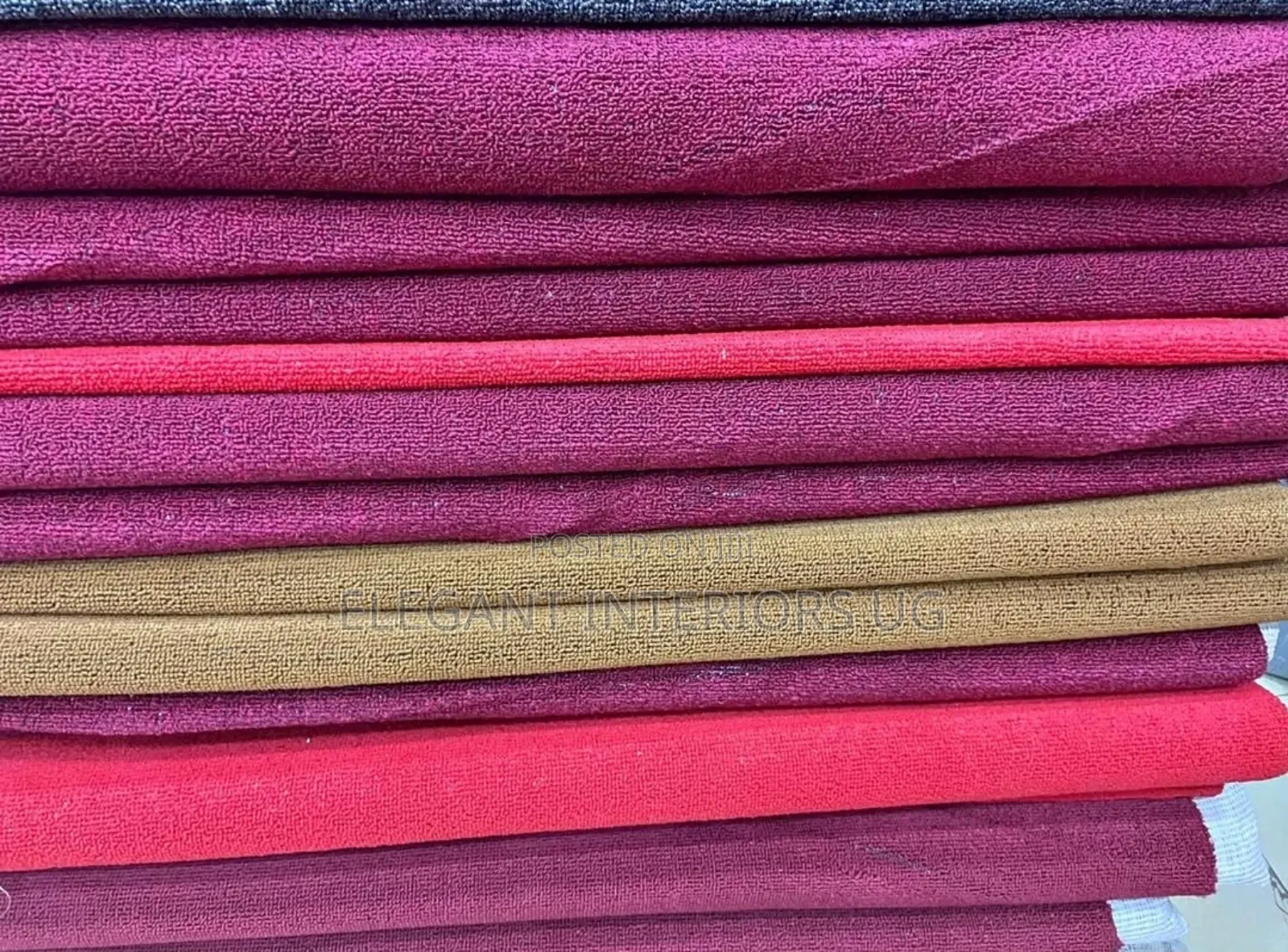 Office Woolen Carpets Available in All Colours and Designs