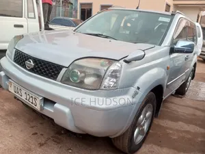 Nissan X-Trail 2004 Gray