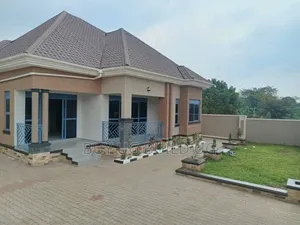 4bdrm Bungalow in Kira Kimwanyi for sale
