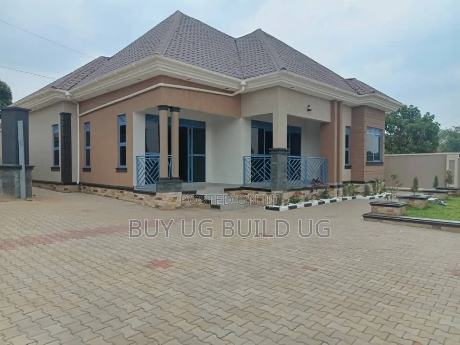 4bdrm Bungalow in Kira Kimwanyi for sale