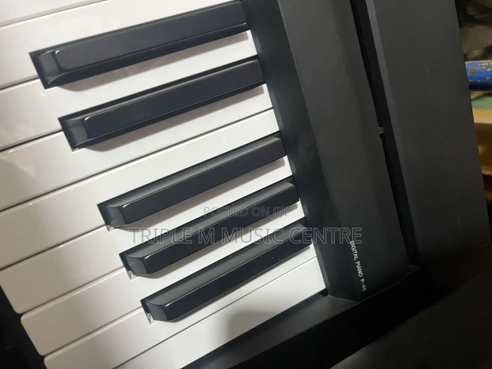 Yamaha P-45 Digital Piano