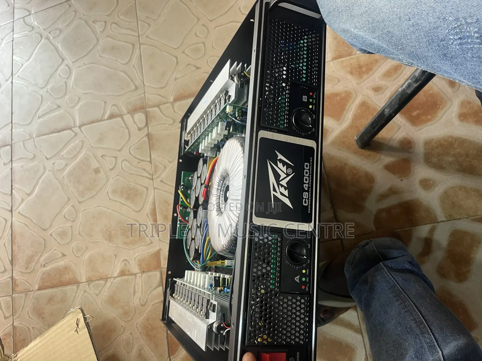 Peavey Cs 4000 Power Amplifier