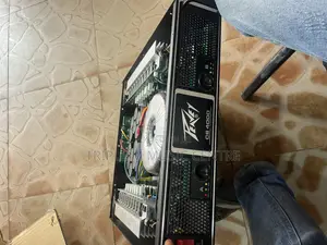 Peavey Cs 4000 Power Amplifier