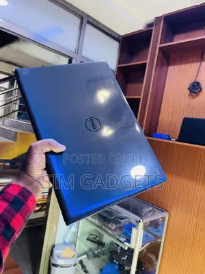 Laptop Dell 8GB Intel Core I3 HDD 1T