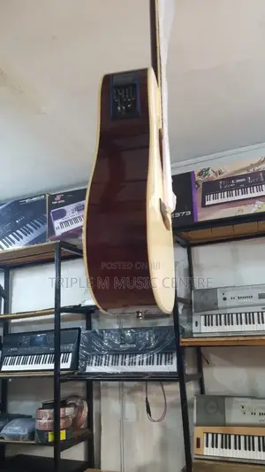 Yamaha Acoustic Guitar