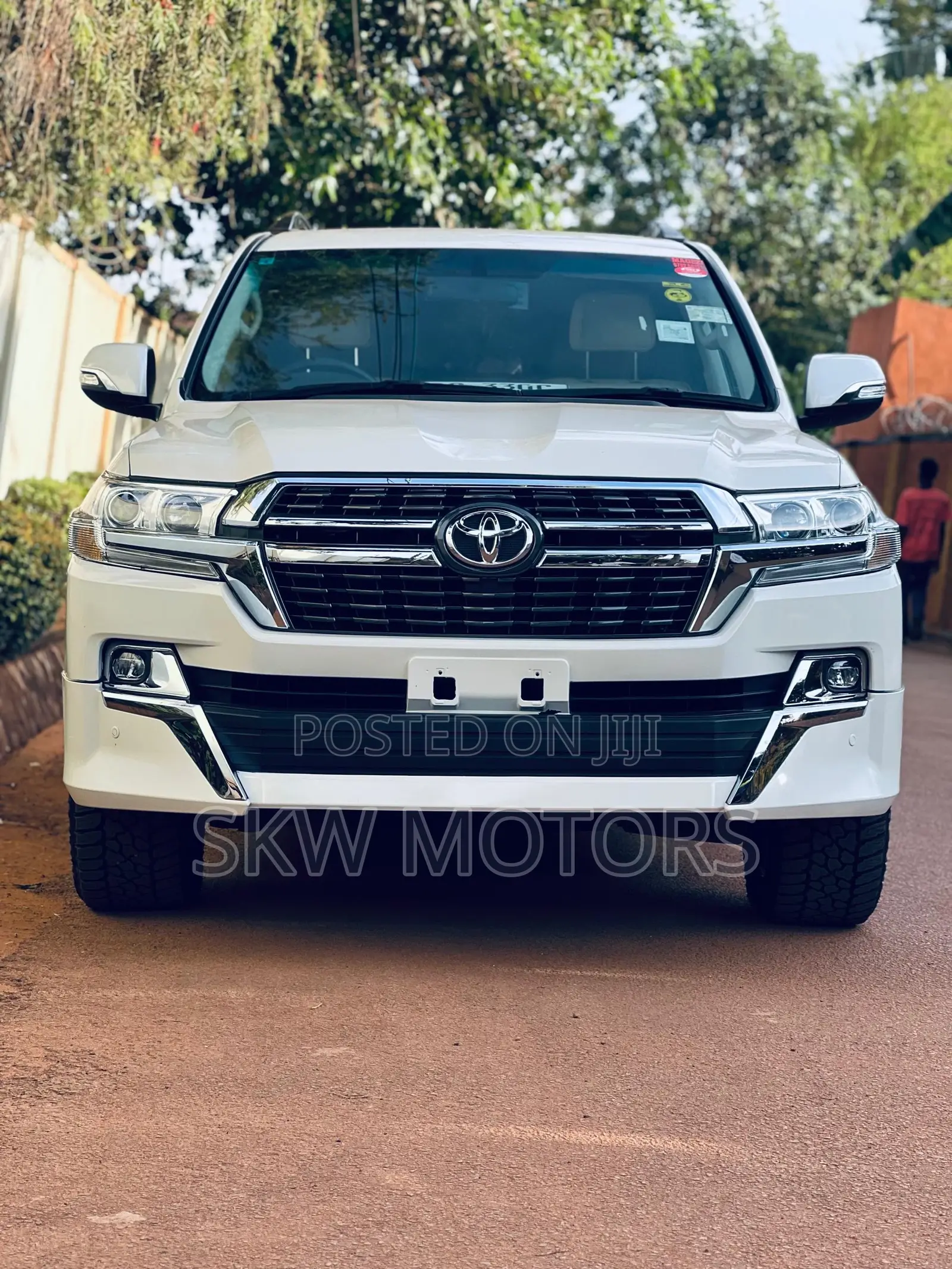 Toyota Land Cruiser 2012 White
