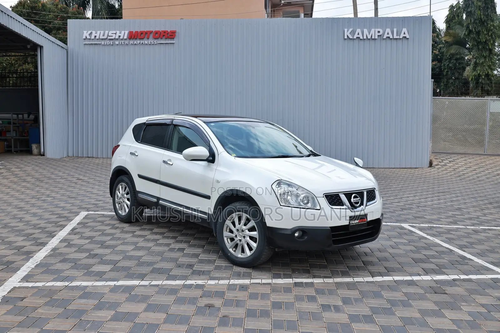 Nissan Dualis 2012 Pearl