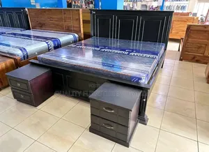 5*6 Black  Wooden Bed
