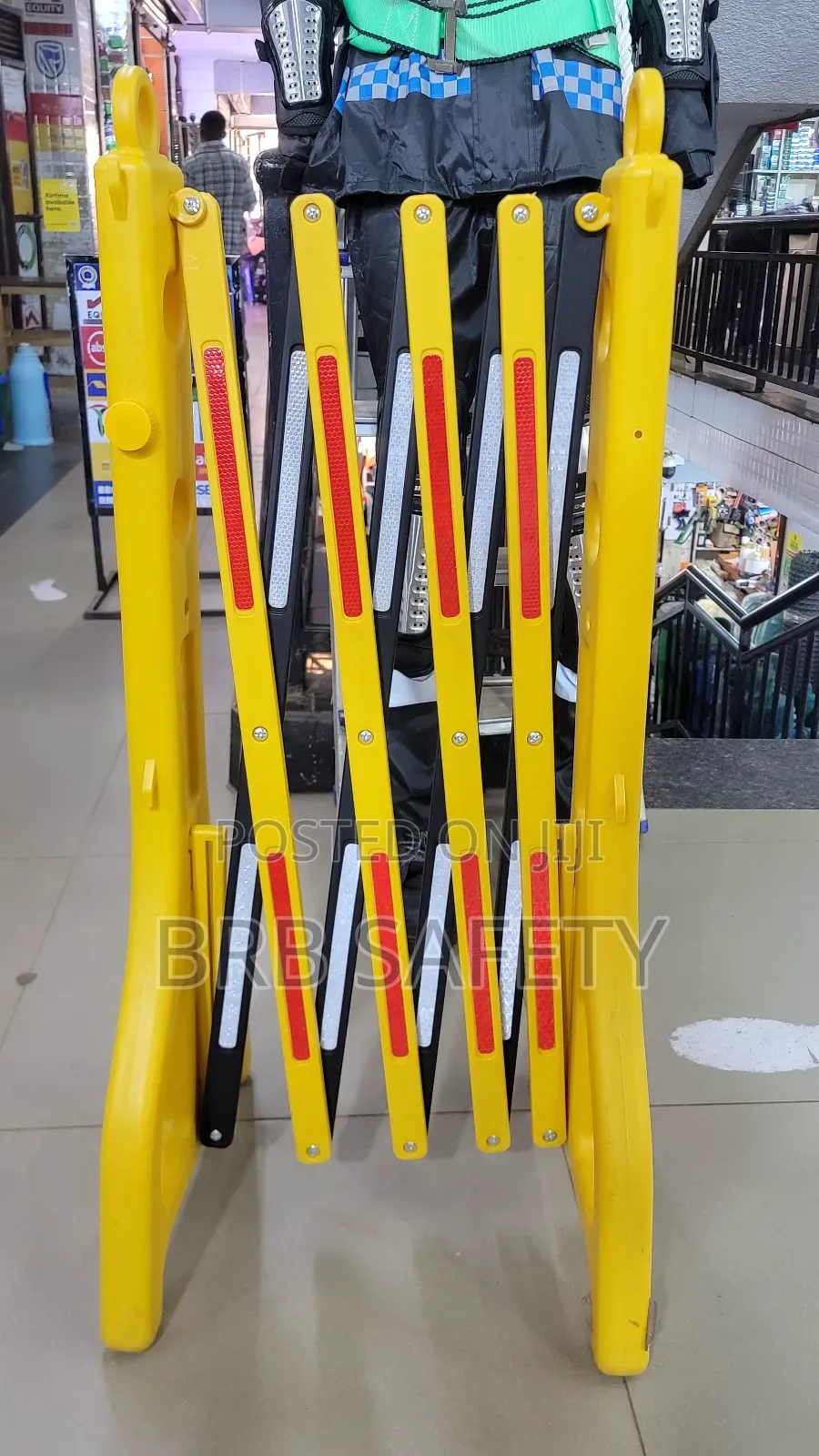 Mobile Exampandable Barriers