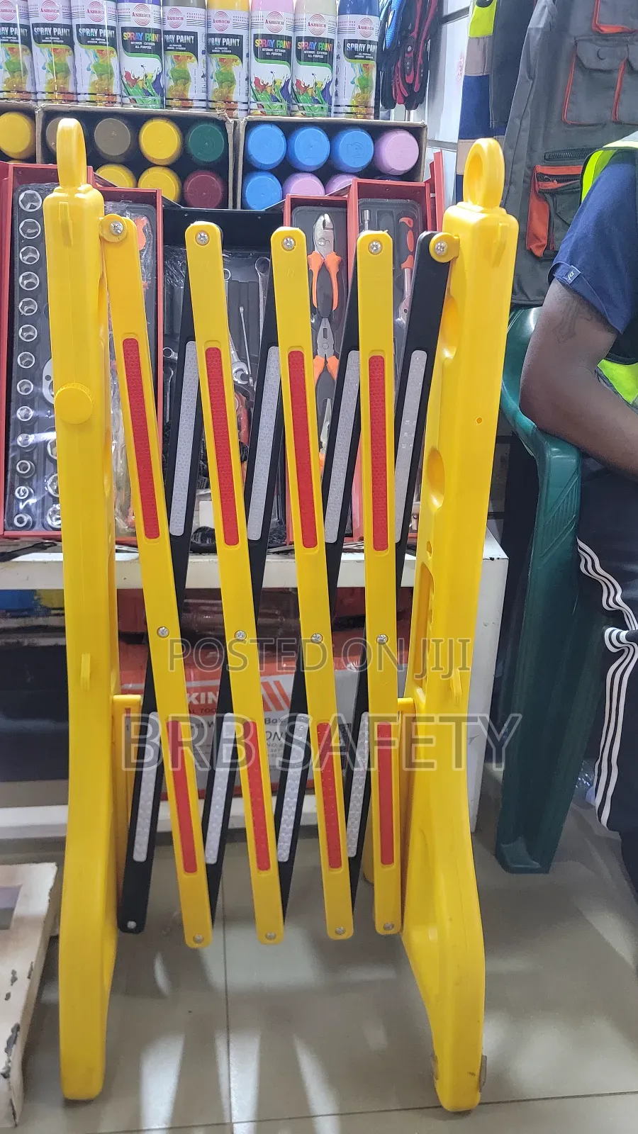Mobile Exampandable Barriers
