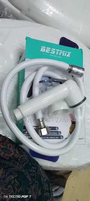 Plastic Shattaff