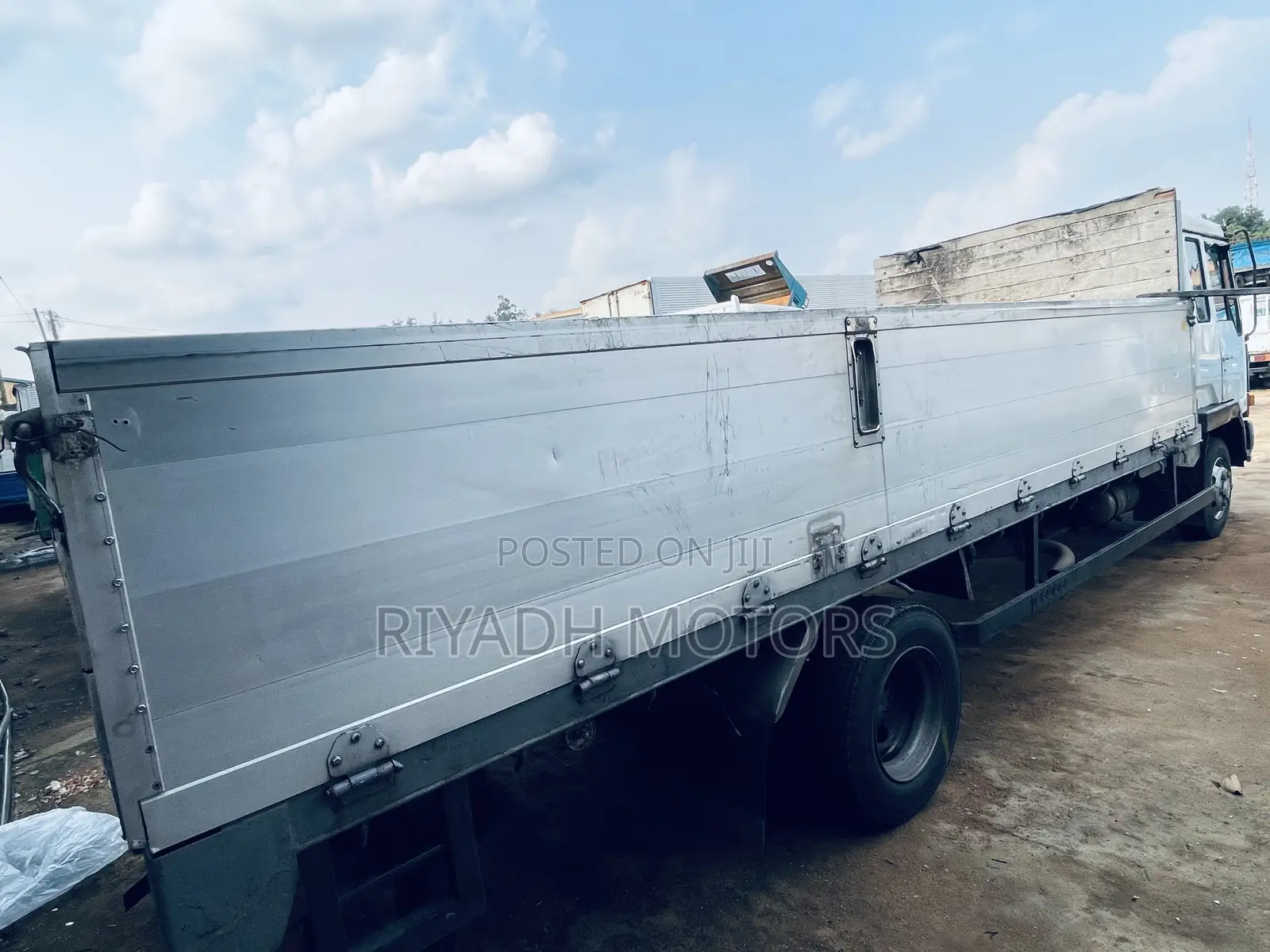 Fuso Fighter 17 Engines With Original Frame Perfect Aluminum Tray