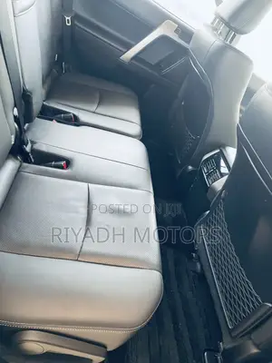 Toyota Land Cruiser Prado 2022 Black