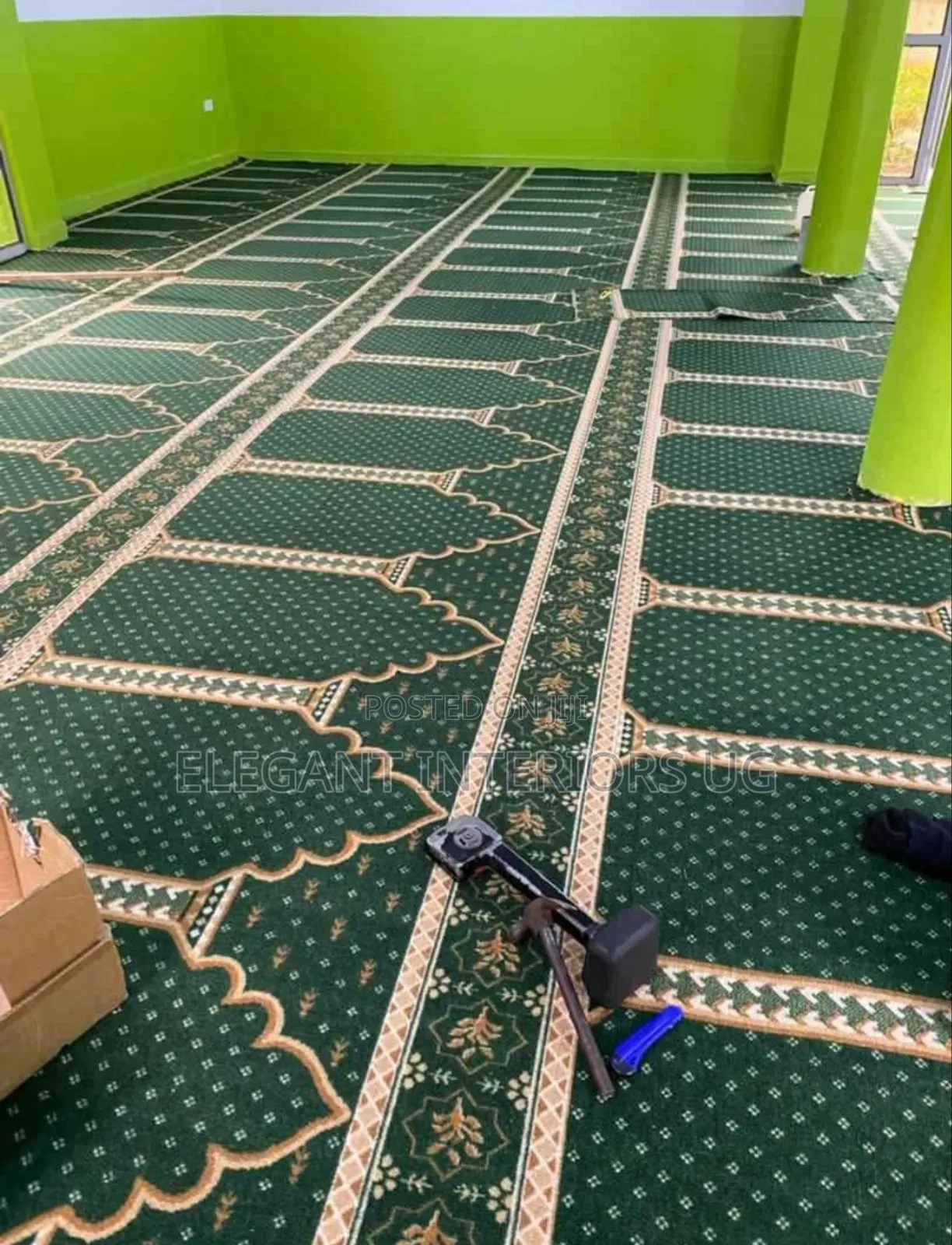 Woolen Carpets Mostly Used in Mosques Available at Cheap Price