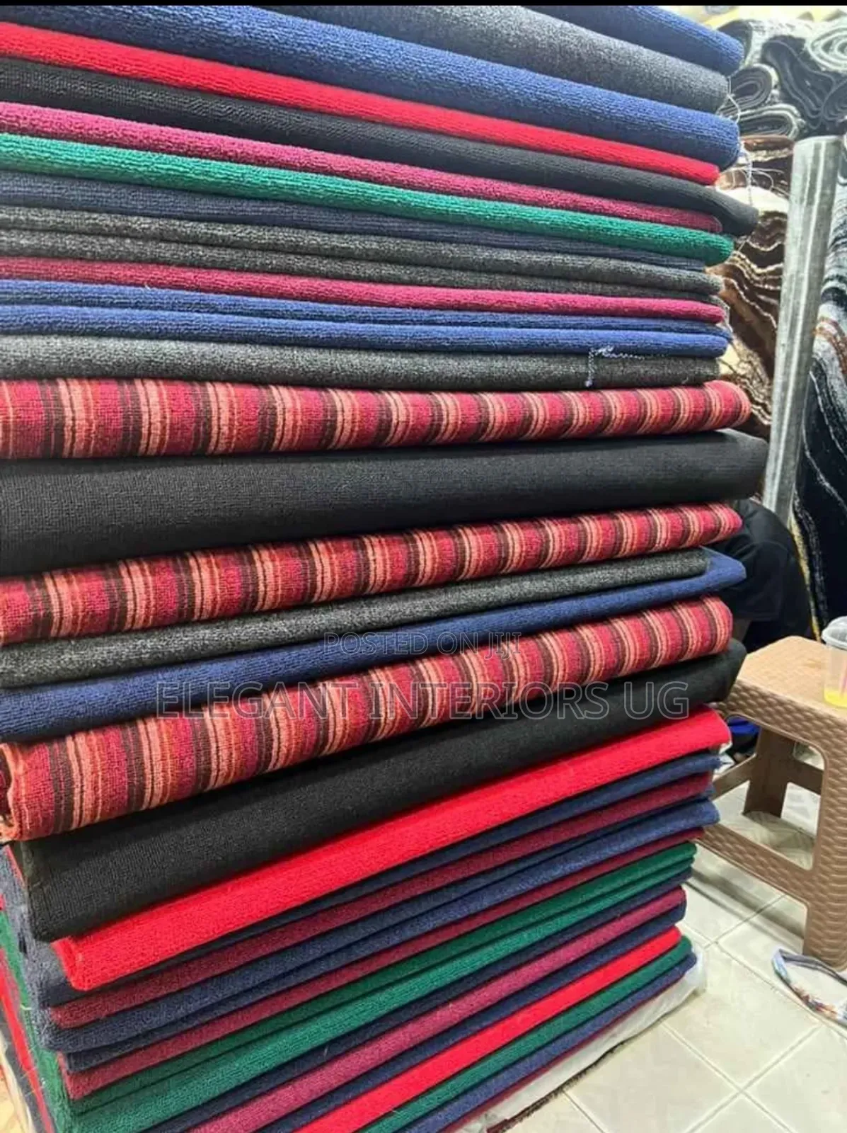 Woolen Carpets Available at Favorable Price in All Colours and Designs