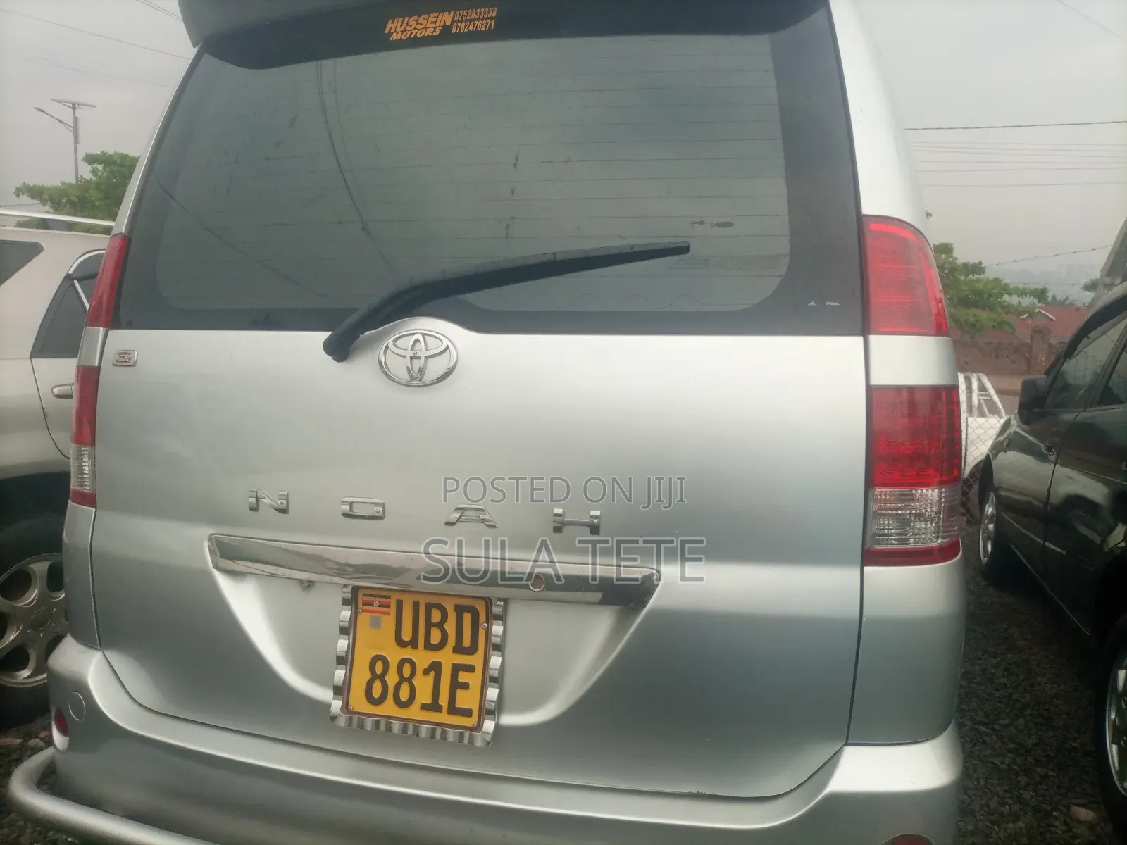 Toyota Noah 2.0 143hp AWD (7 Seater) 2008 Silver