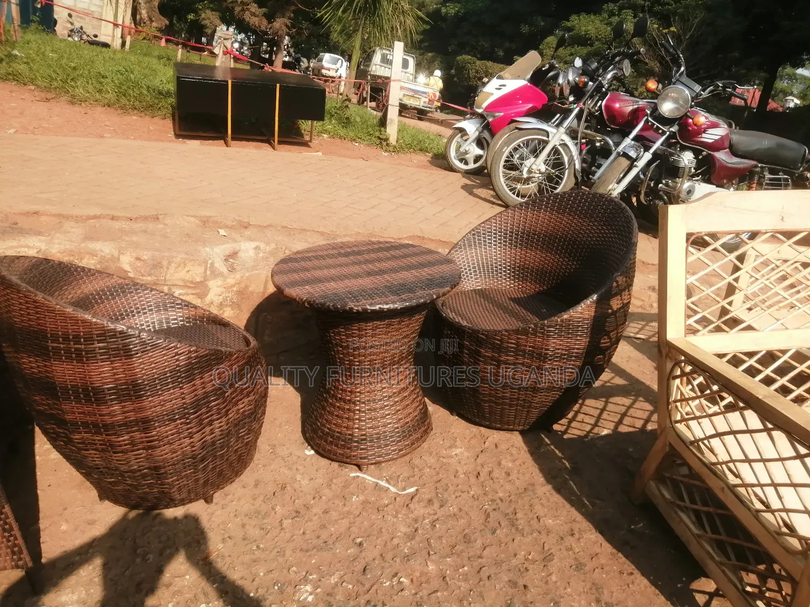Classic Design  Rattan Dining Table